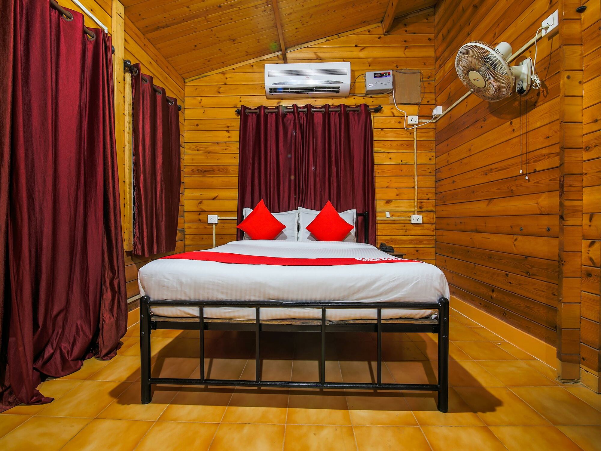 Royal Suites Anjuna Exteriör bild