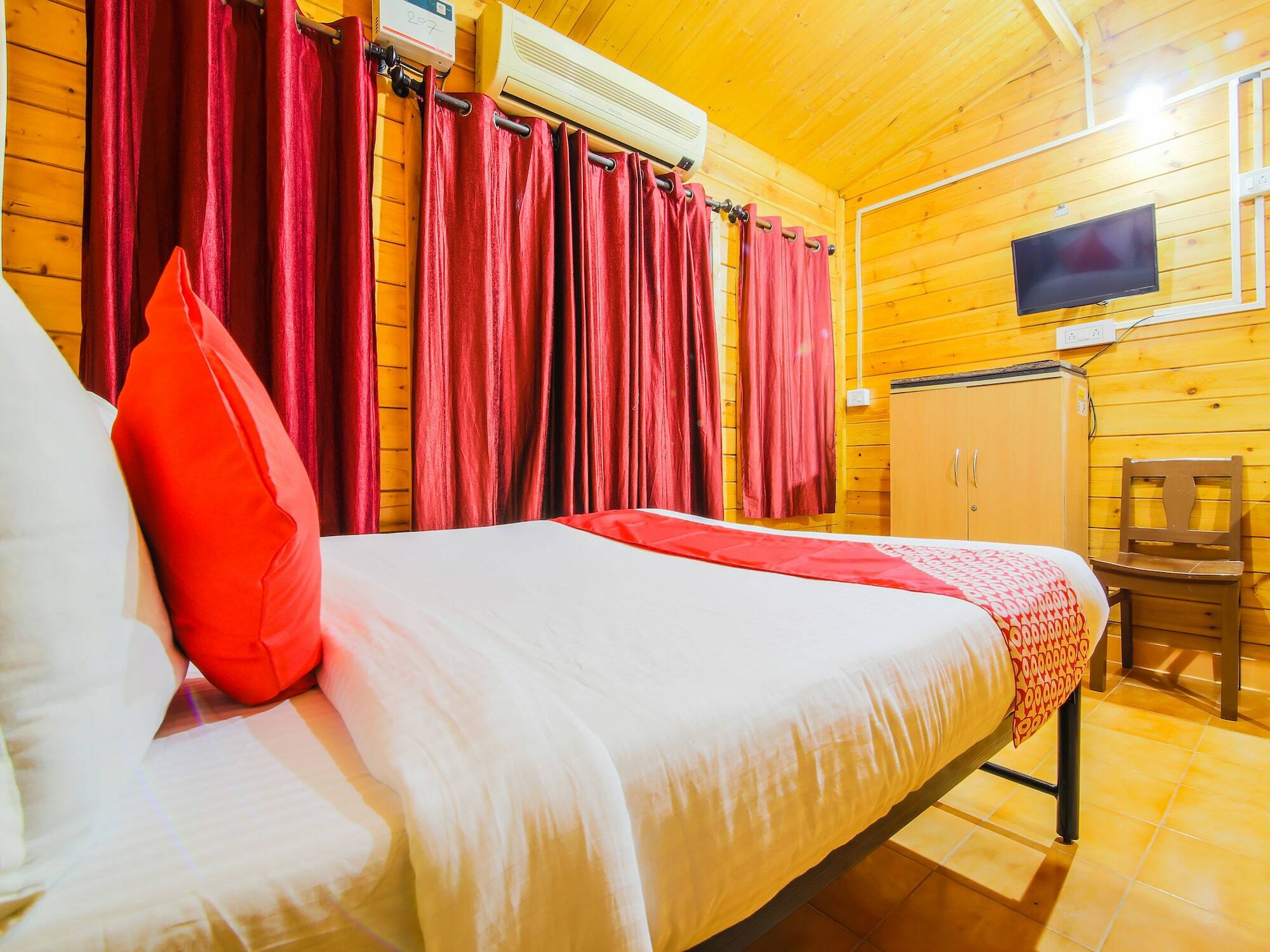 Royal Suites Anjuna Exteriör bild